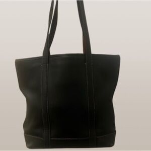 Coach Hamptons Black Leather Tote✨✨✨